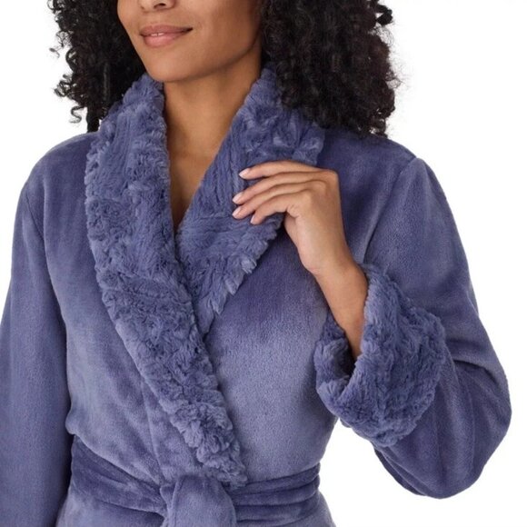 🛍️ BLACK FRIDAY 🛍 NWT 🛍️ CAROLE HOCHMAN WOMEN'S PLUSH SHAWL COLLAR ROBE XS - Picture 2 of 7